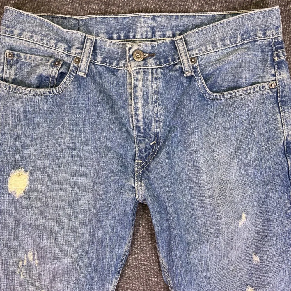 Levis 514 Slim Straight Mens 32x33 Blue Distressed Casual Rugged Denim Jeans